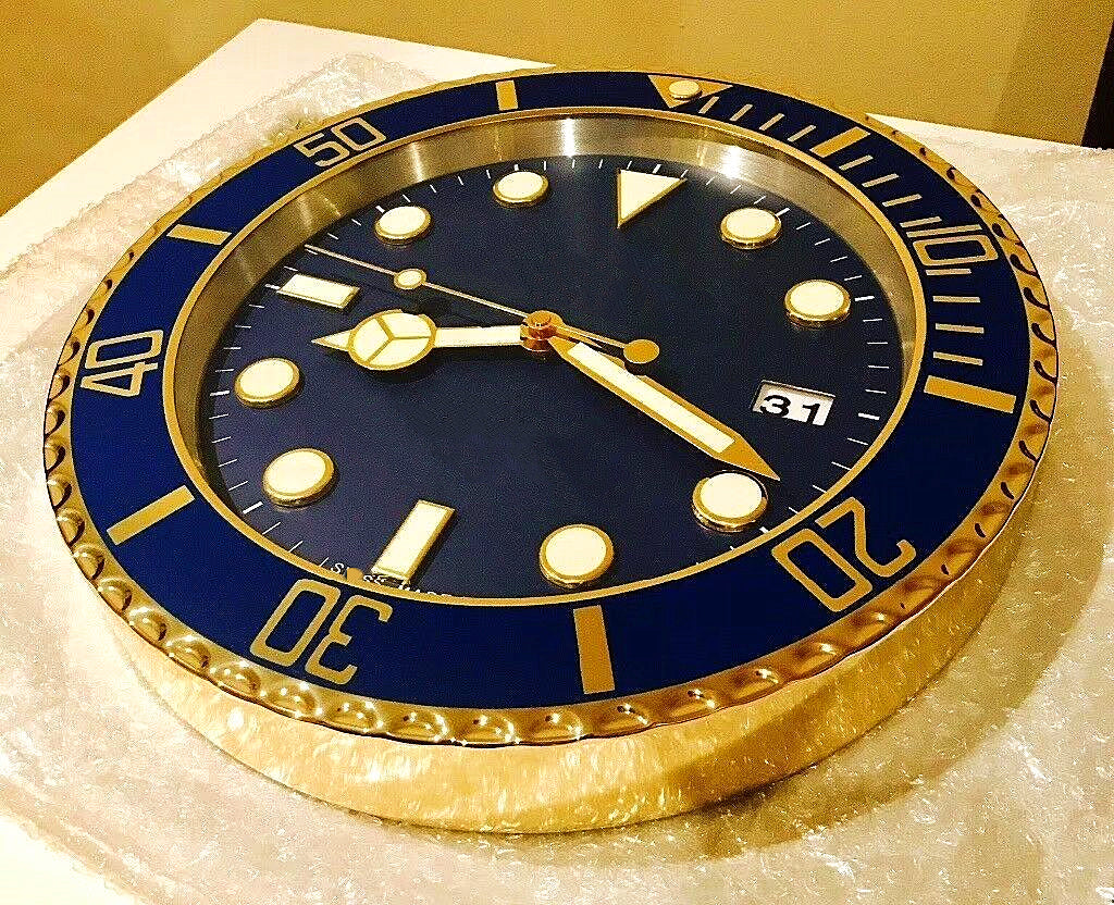 Round Wall Clock