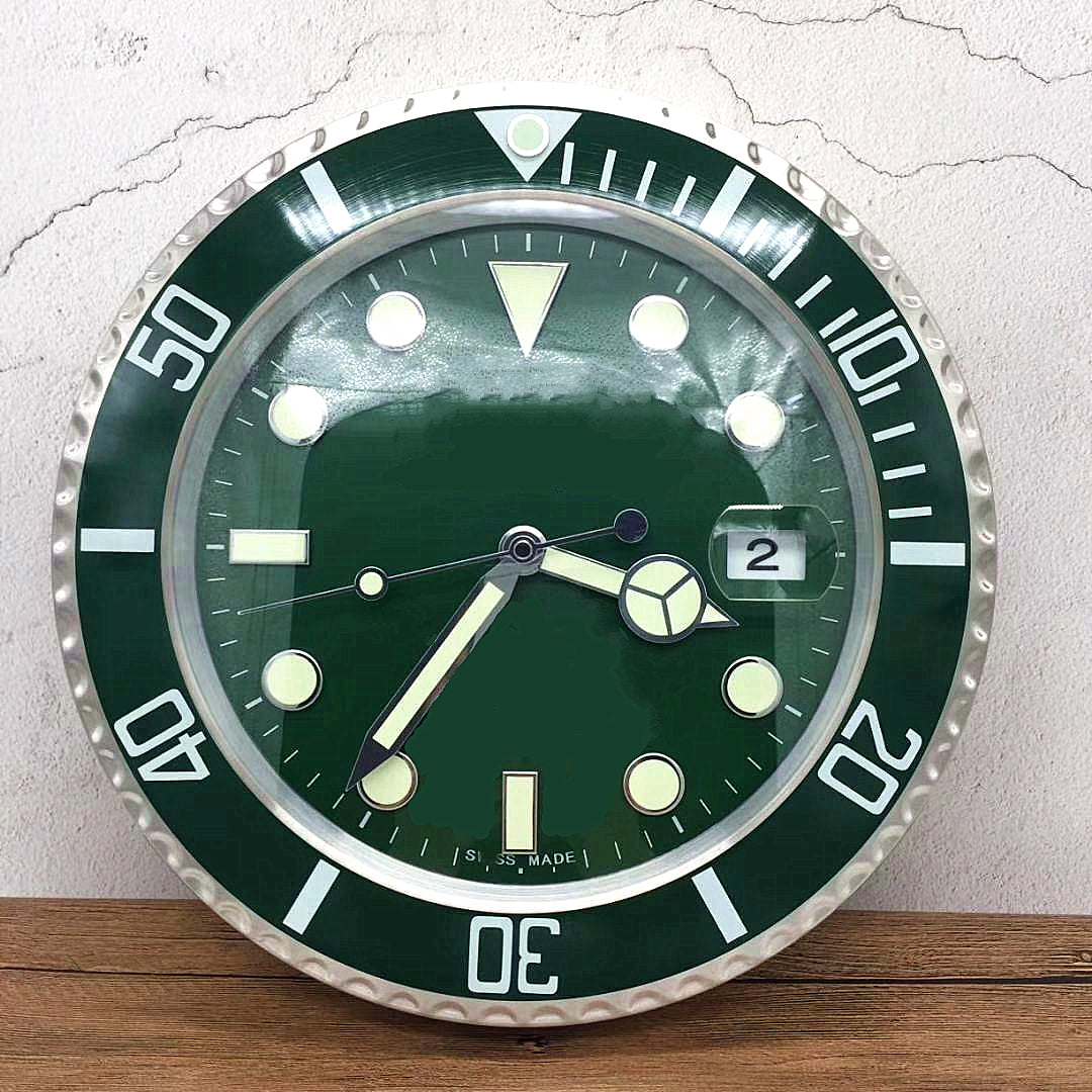 Round Wall Clock
