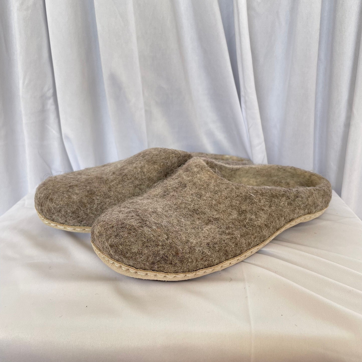 Felt slippers