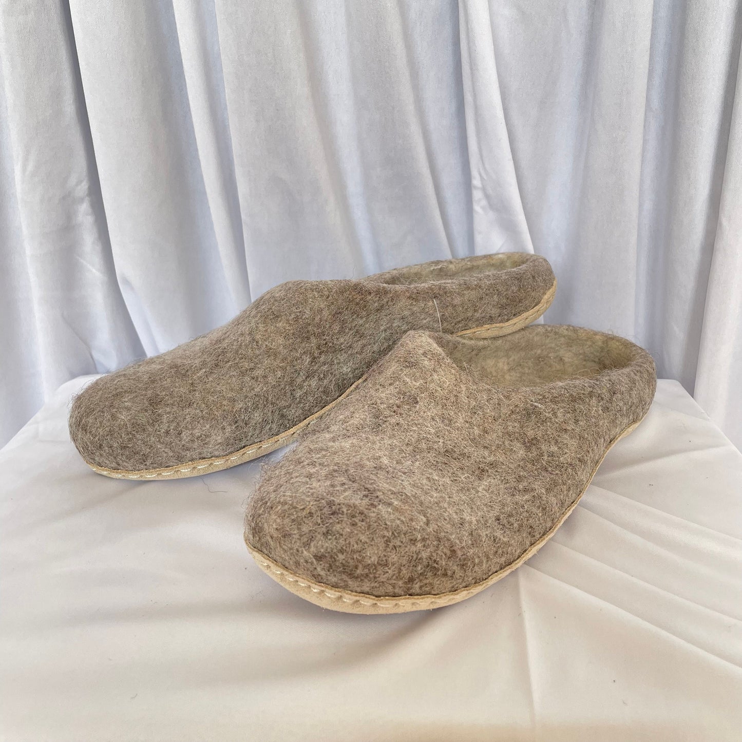 Felt slippers